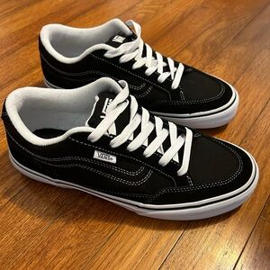 Vans size 8 men’s nwot. Pet and smoke free home.